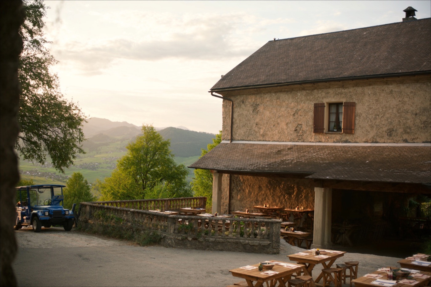 Terrasse de restaurant à Bons-en-Chablais, Chablais